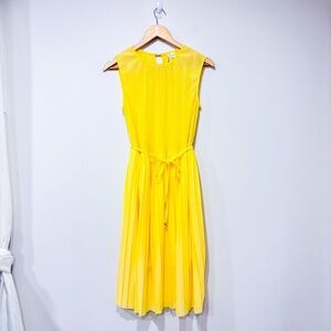 ONLY Yellow pleated midi dress